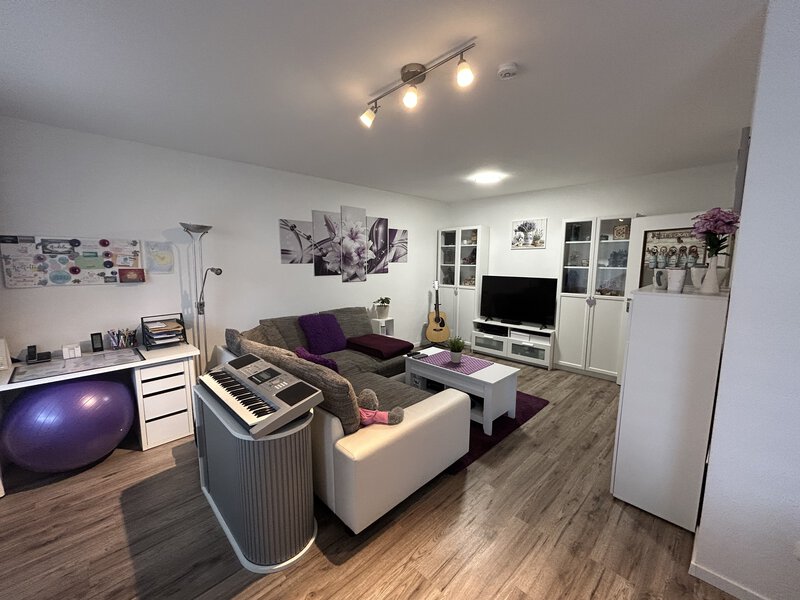 Schöne Eigentumswohnung zur Kapitalanlage - Wohnzimmer